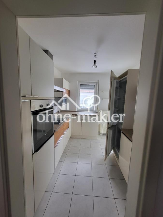 Blick vom Flur in die Küche