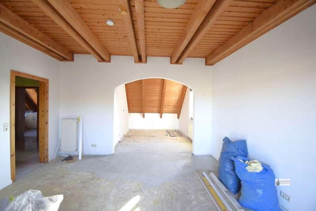 Wohnzimmer mit Essbereich