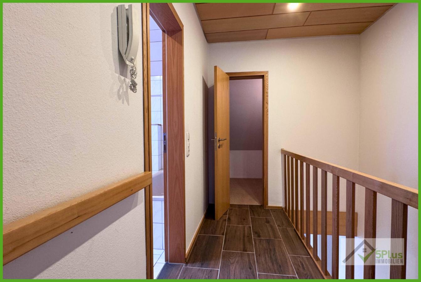 5Plus Immo Bungalow zur Miete Inden/Altdorf Diele OG