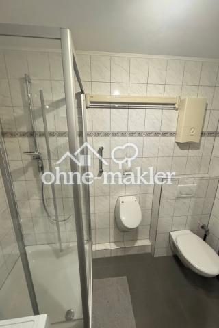 Dusche im Badezimmer