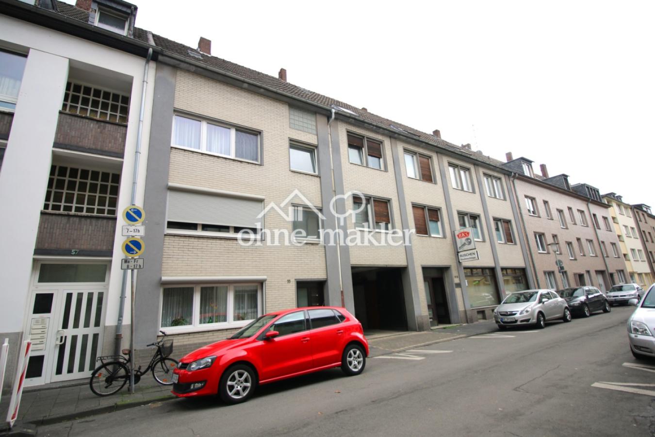 Mehrfamilienhaus von außen