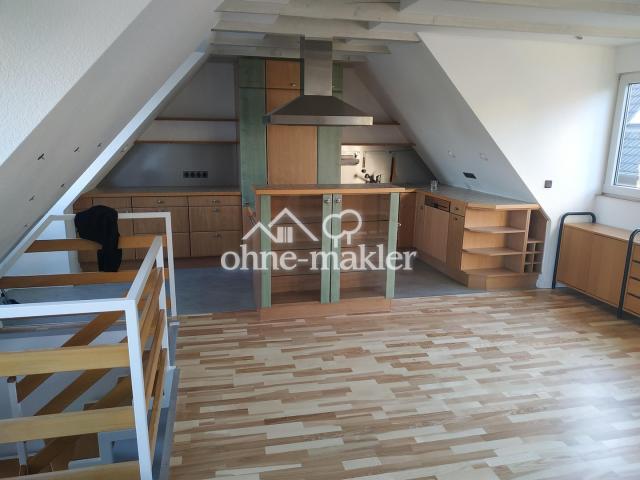 Blick ü d Essbereich zur Küche