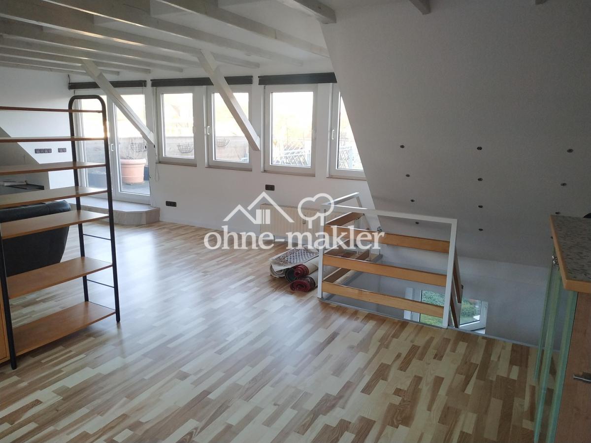 Dachgeschoss mit Treppe