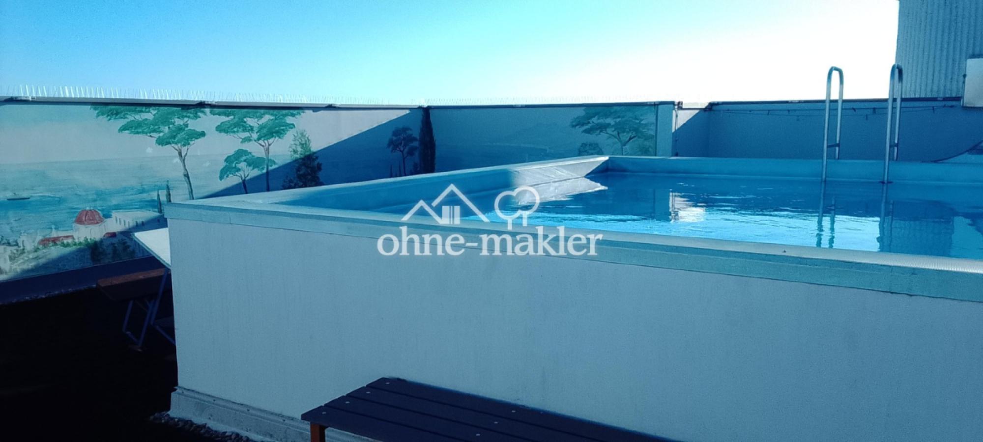 Schwimmbad auf dem Dach