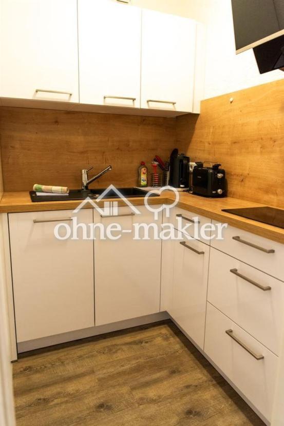 Küche mit kompletter Ausstattu