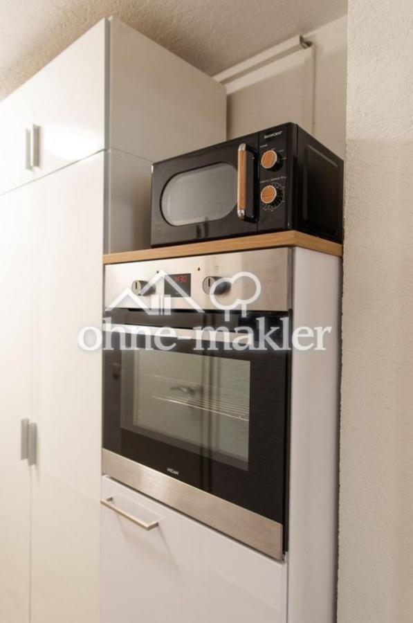 Backofen und Mikrowelle 