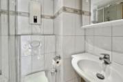 Badezimmer EG