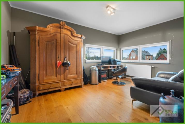 5Plus Immobilien Peter Dondorf Immobilen Einfamilienhaus mit Gewerbehalle Aachen Brand