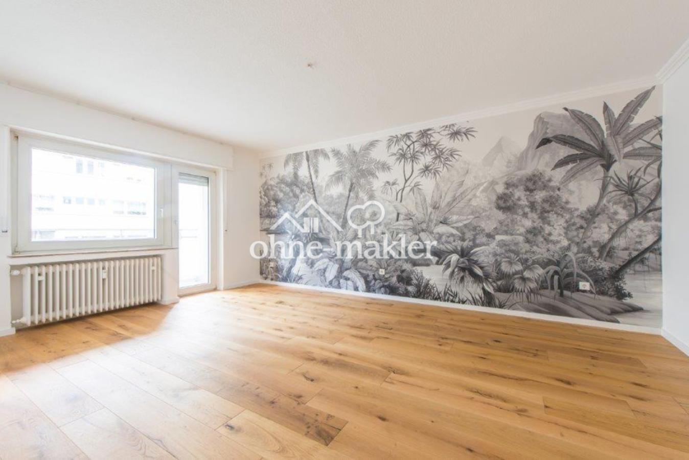 Schlafzimmer mit Balkon