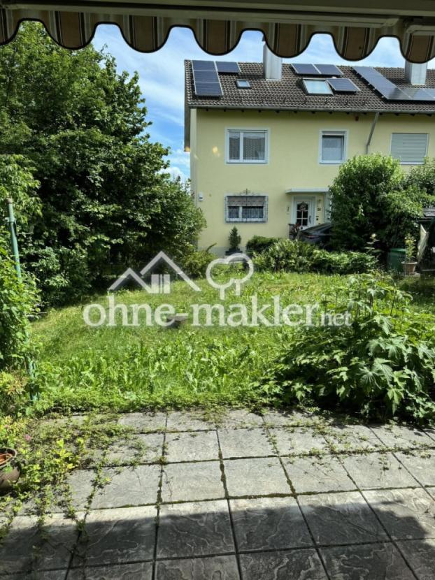 Terrasse mit Garten