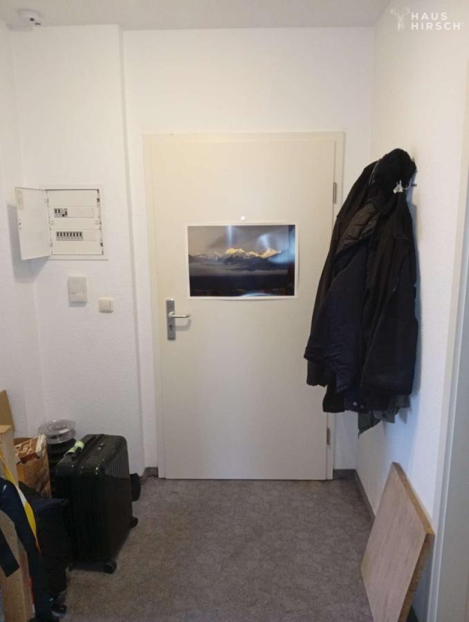 Flur mit Wohnungstür