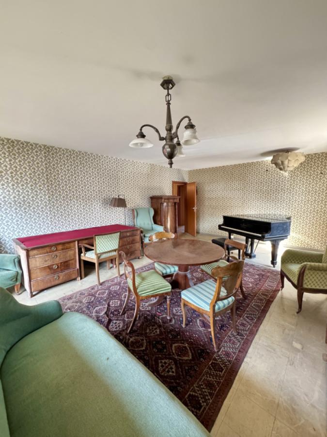 Blick ins Wohnzimmer