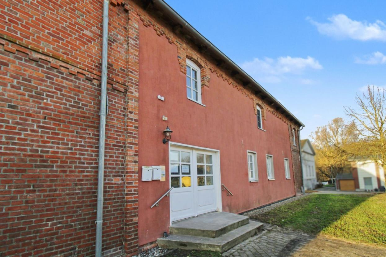 Hauseingang Wohnung a-z