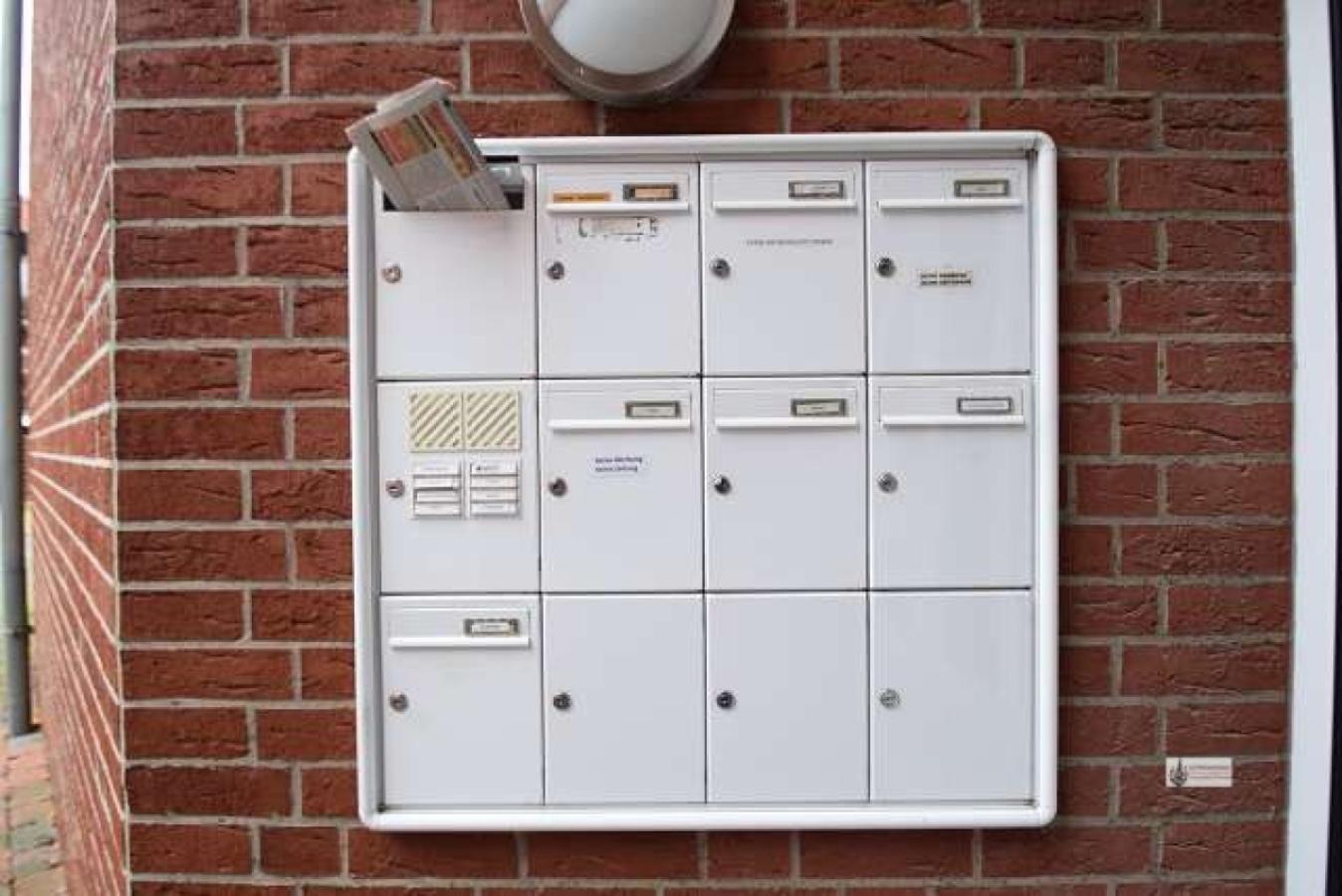 Klingel- und Briefkastenanlage 8 Parteienhaus