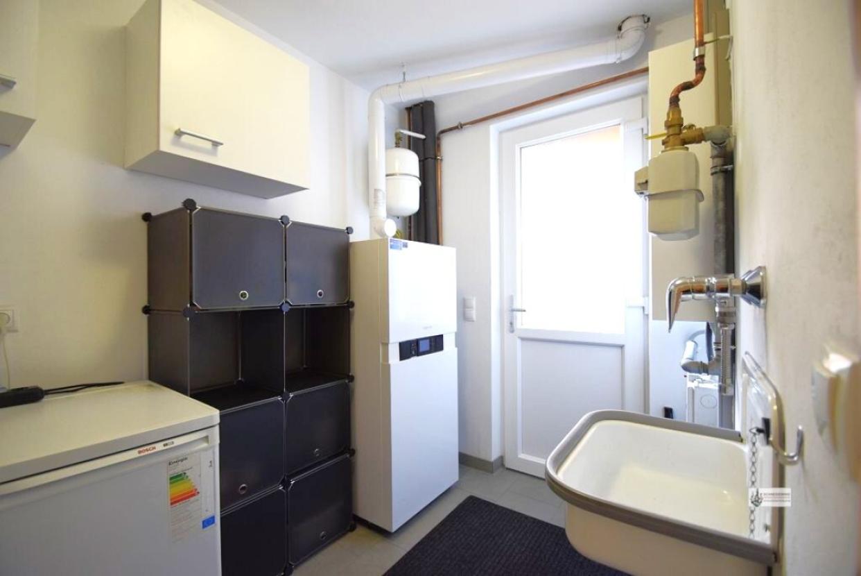 HWR mit Gas Zentralheizung , Waschcenter und Nebeneingangstür