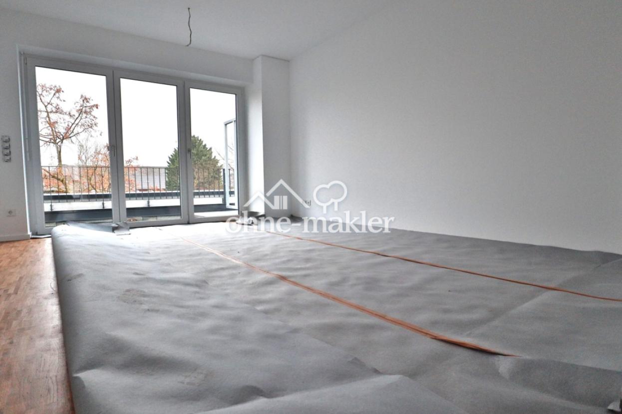 Parkettboden & Ausblick Westen