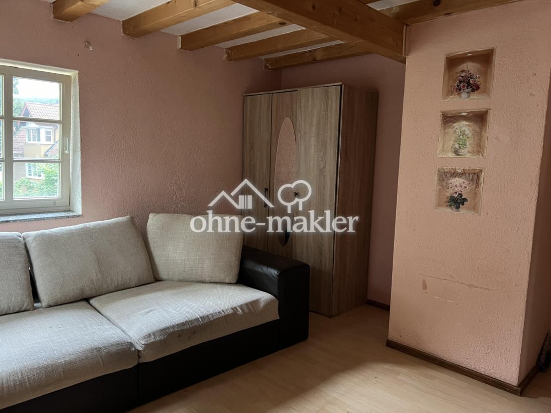 SCHRANK + BETT + NACHTISCH