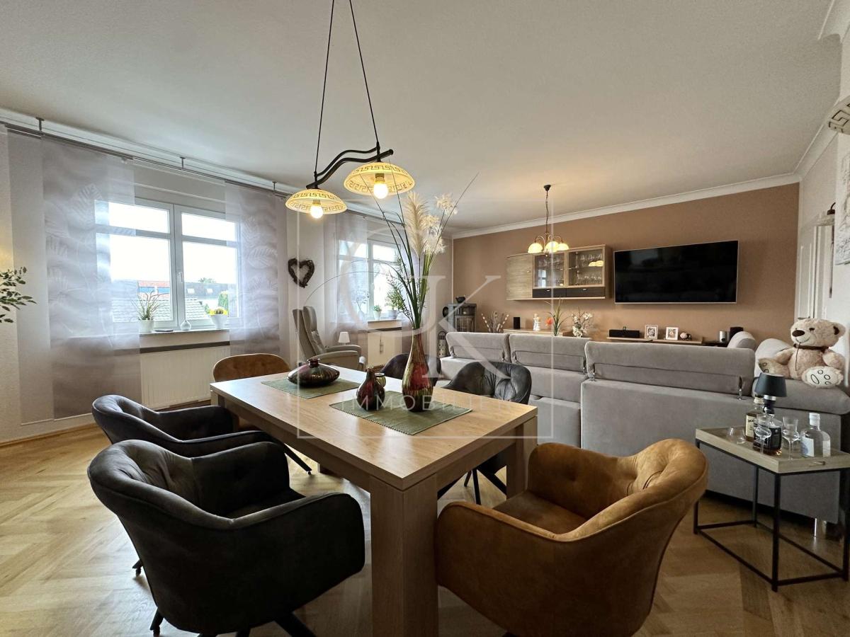 Wohnzimmer Hauptwohnung