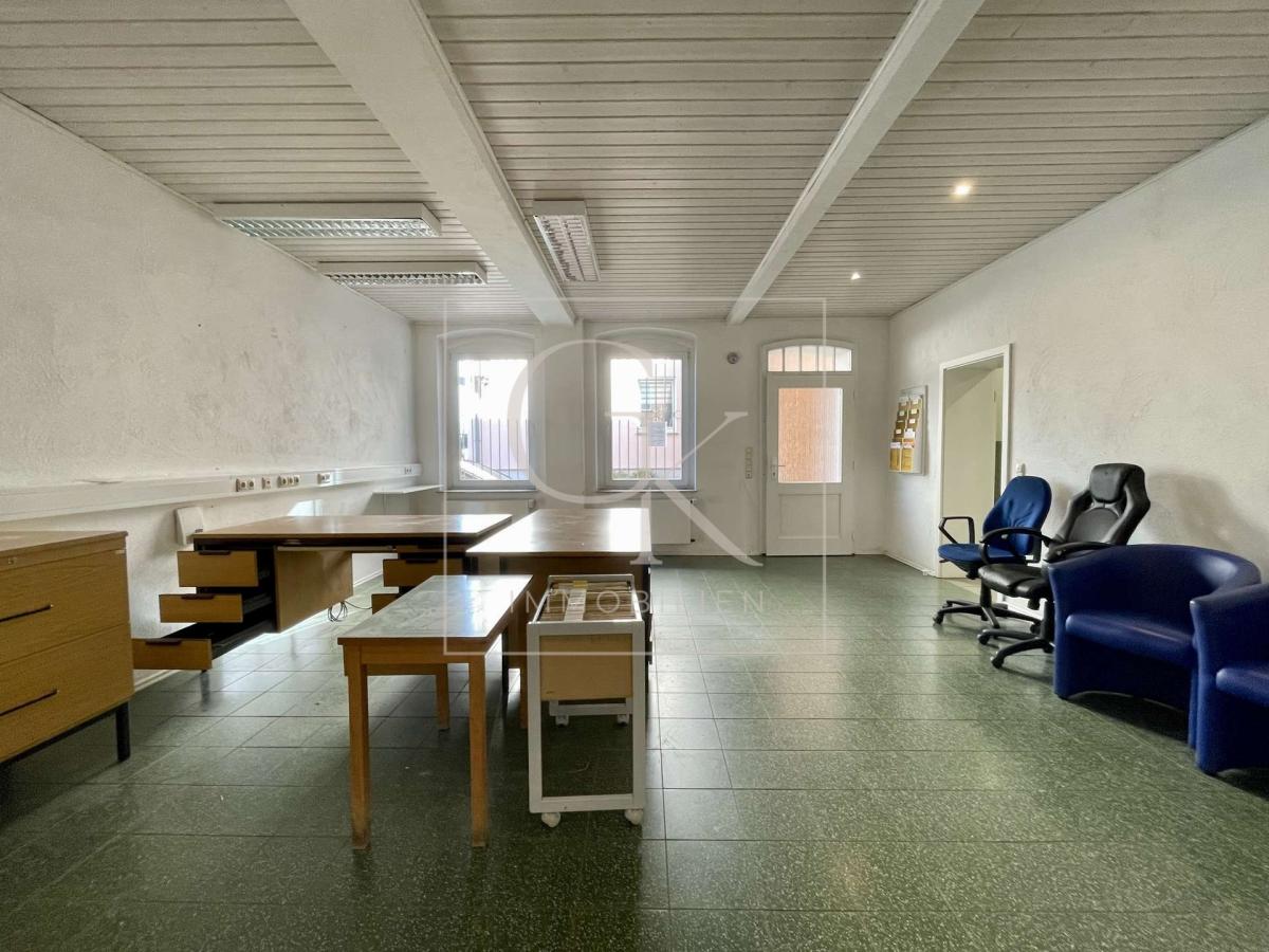 Büroräumlichkeit ehem. Sanitär