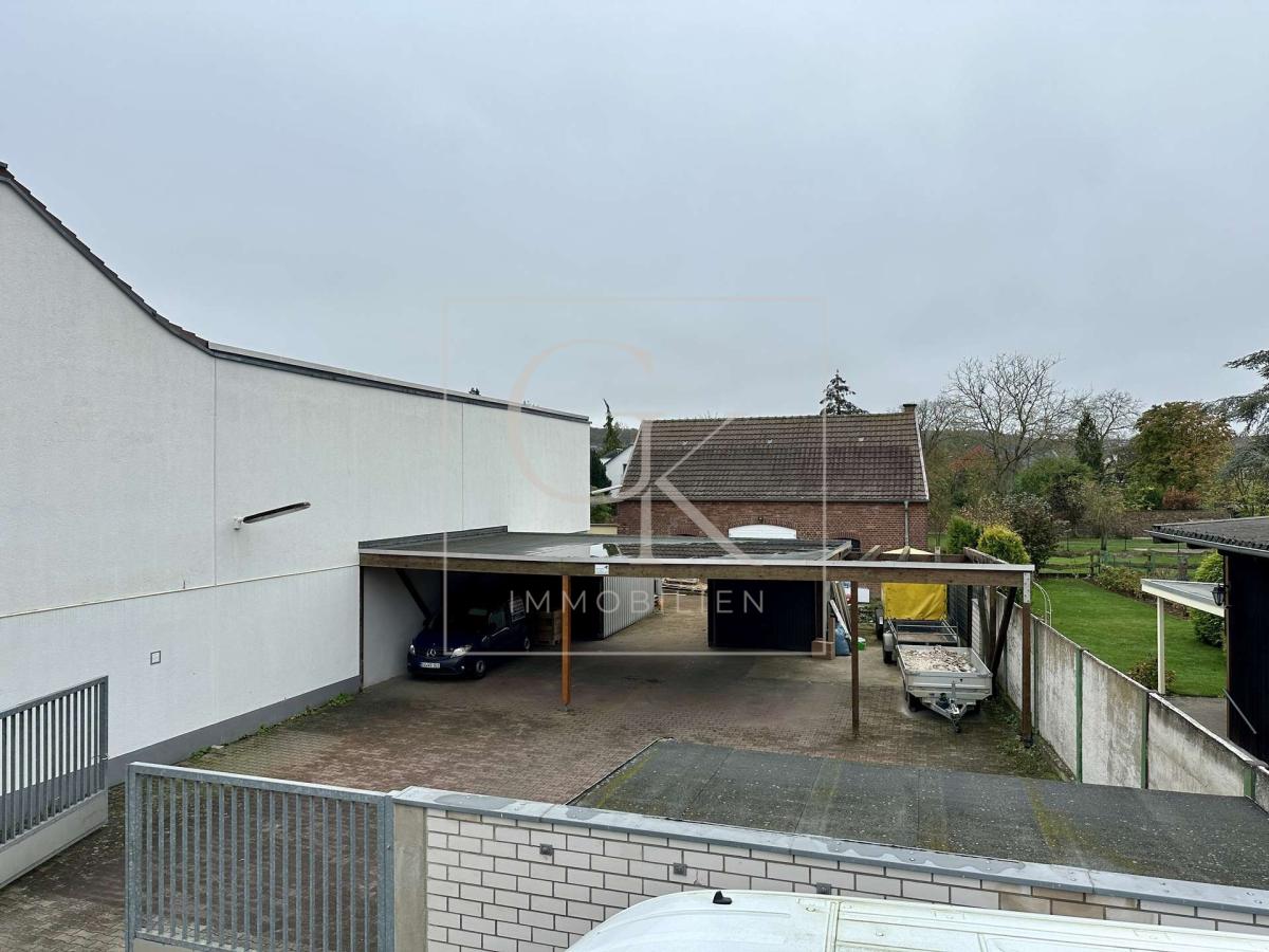 Hof für Heizung- und Sanitärbetrieb 