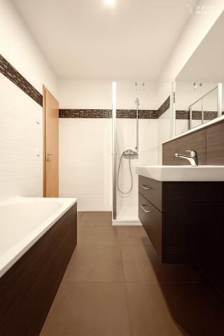 Ebene 4 - Dusch - und Badezimmer