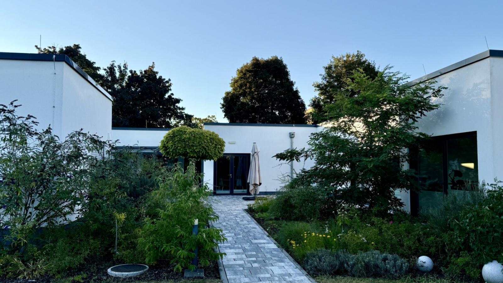 Rückansicht Intensivpflege