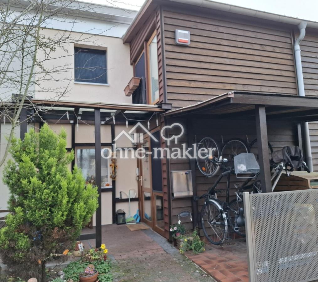 Vorderansicht Eingang