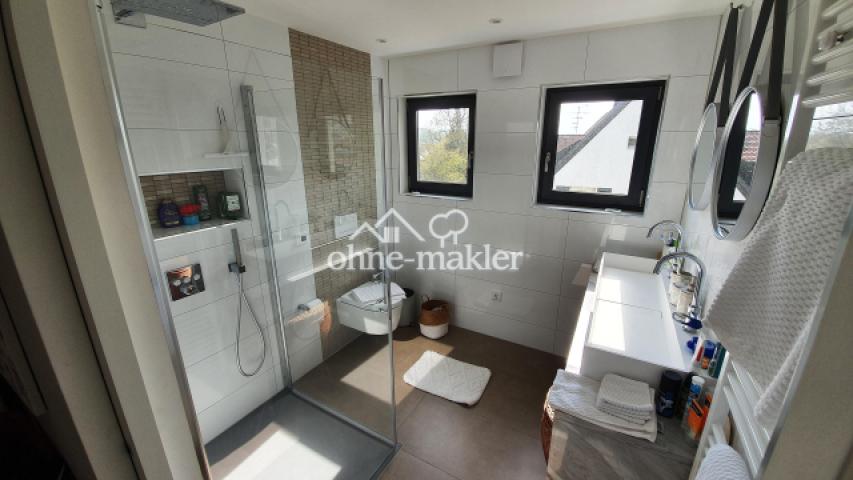 Bad mit Fußbodenheizung