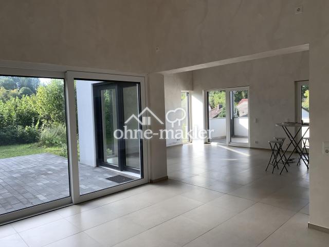 Wohnzimmer, Blick ins Esszimme