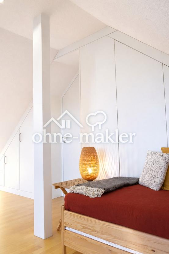 Schlaf-/Arbeits-/Gästezimmer