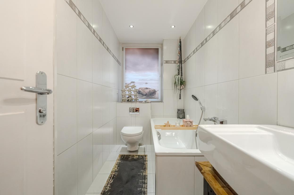 Ansicht weiteres Badezimmer 