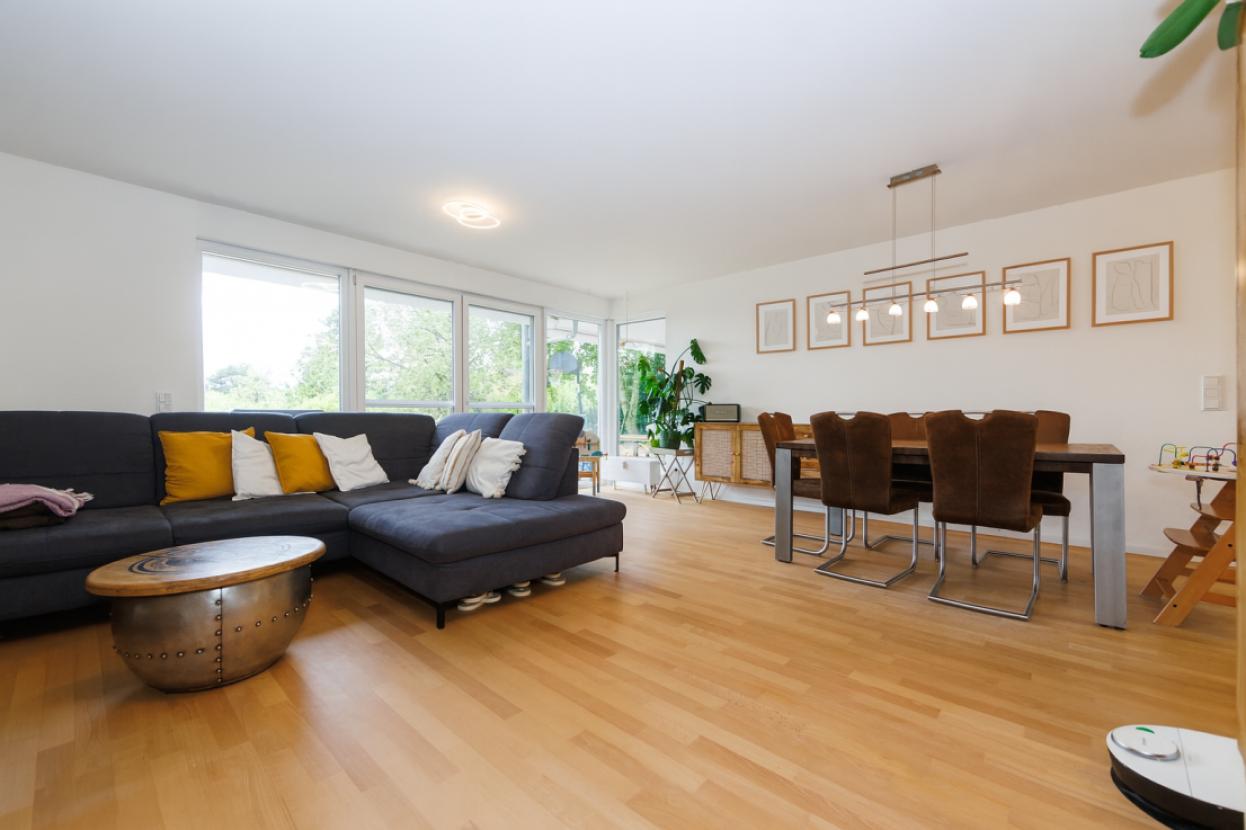 ...mit Zugang zu Terrasse und Garten