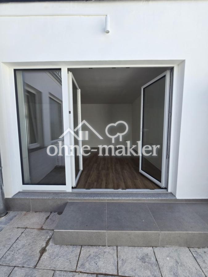 Eingang Wohnzimmer/Innenhof