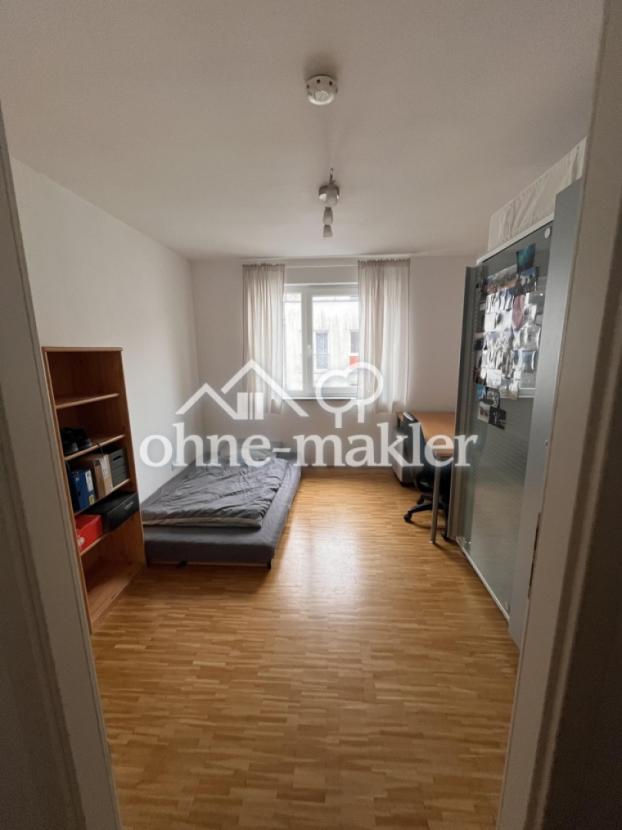 Schlafzimmer 2 / Büro