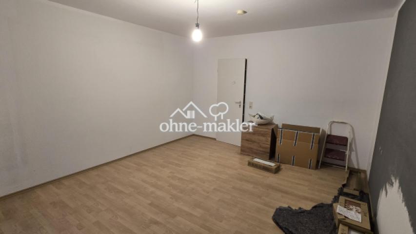 Schlafzimmer mit Balkonzugang