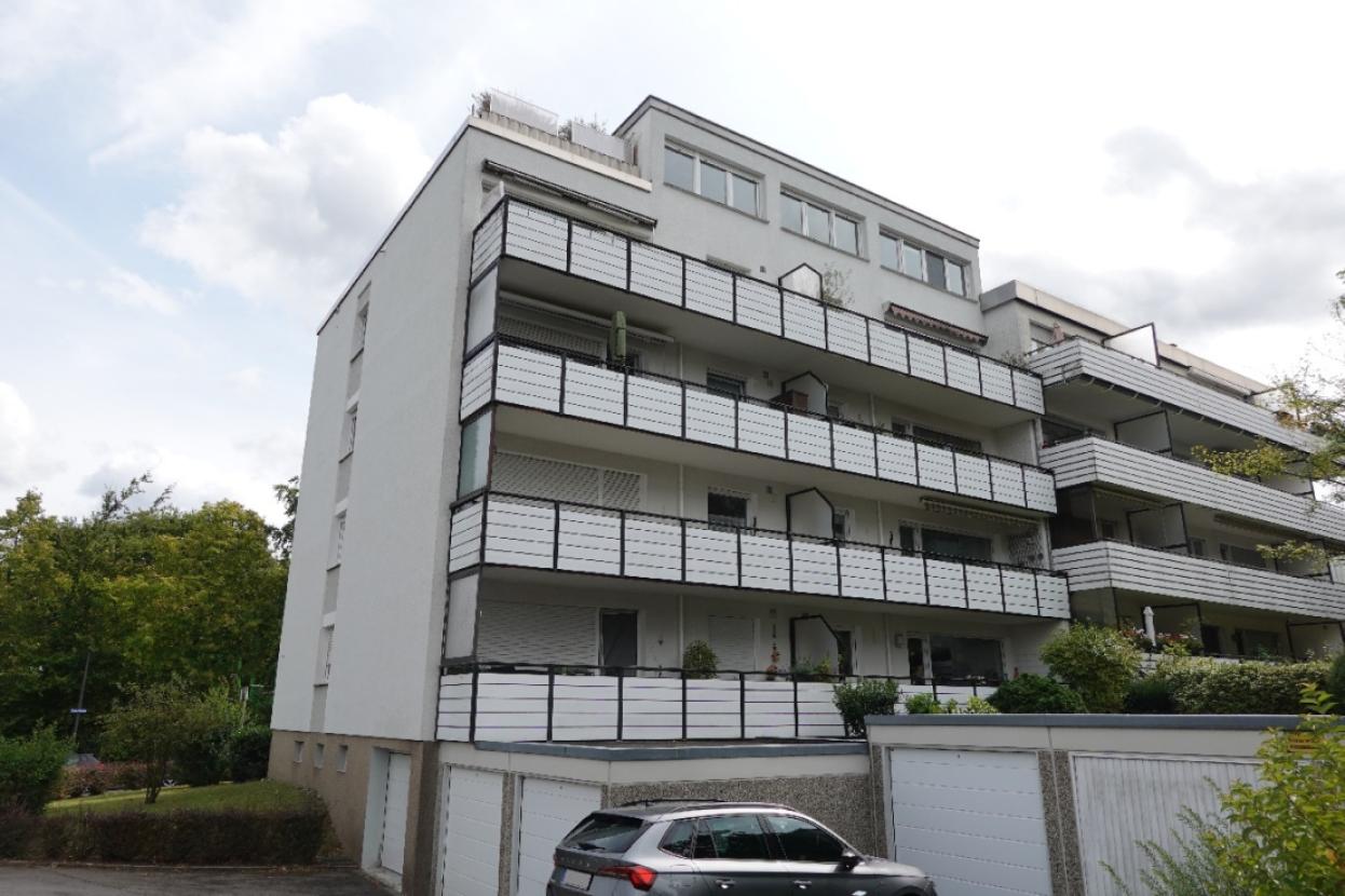 Rückansicht auf die Balkone