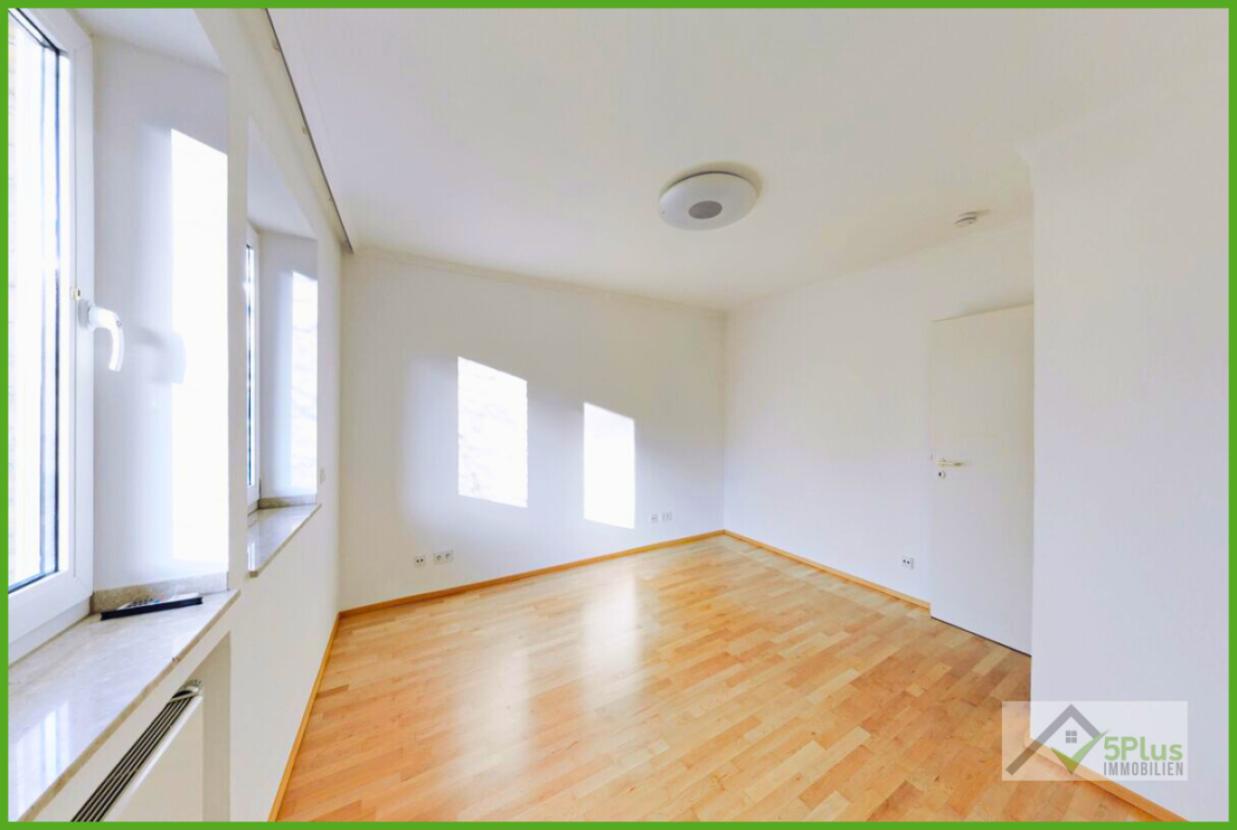 5Plus Immo Wohnung zur Miete Inden/Altdorf Schlafzimmer