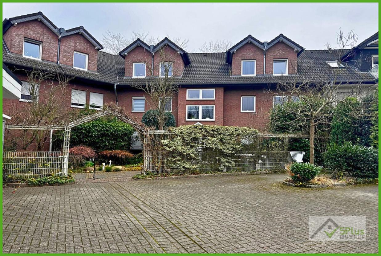 5Plus Immo Wohnung zur Miete Inden/Altdorf Rückseite Gebäude