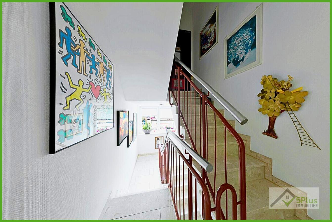 5Plus Immo Wohnung zur Miete Inden/Altdorf Treppenhaus