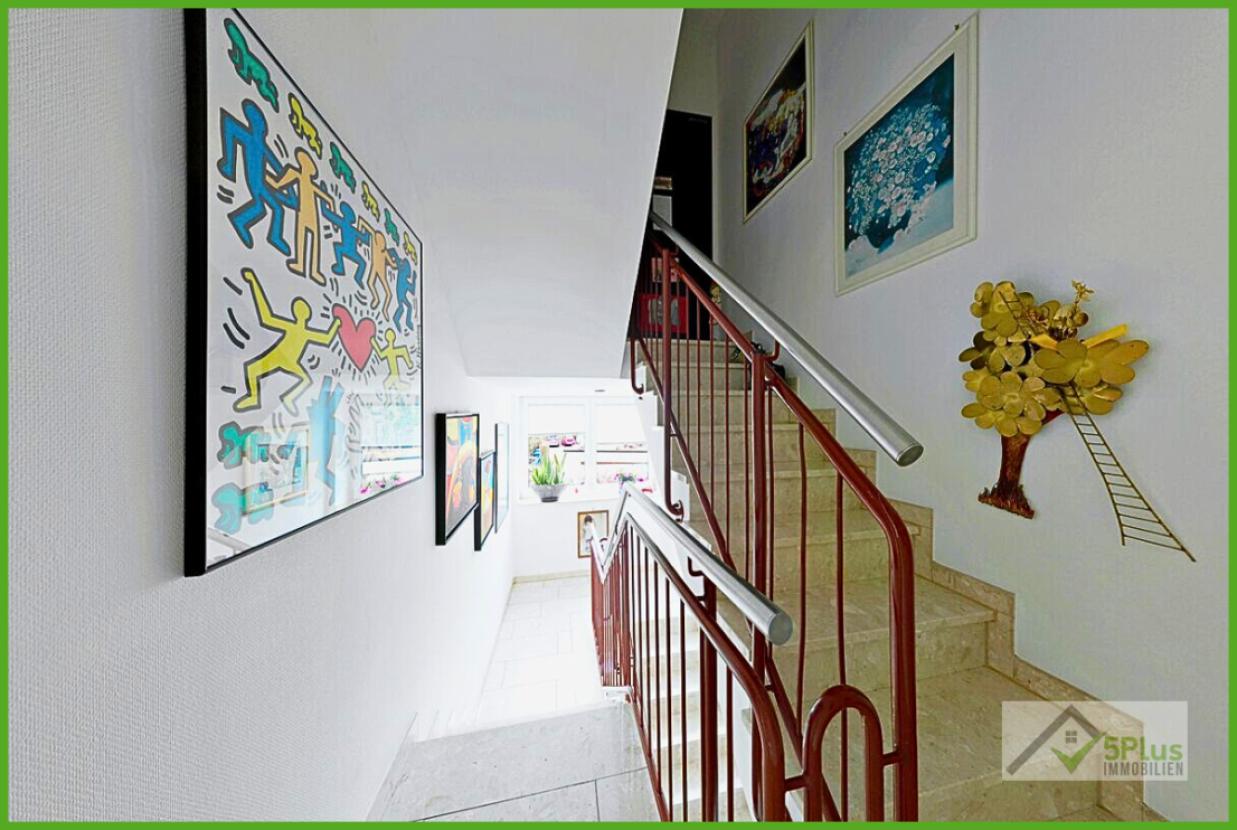 5Plus Immo Wohnung zur Miete Inden/Altdorf Treppenhaus