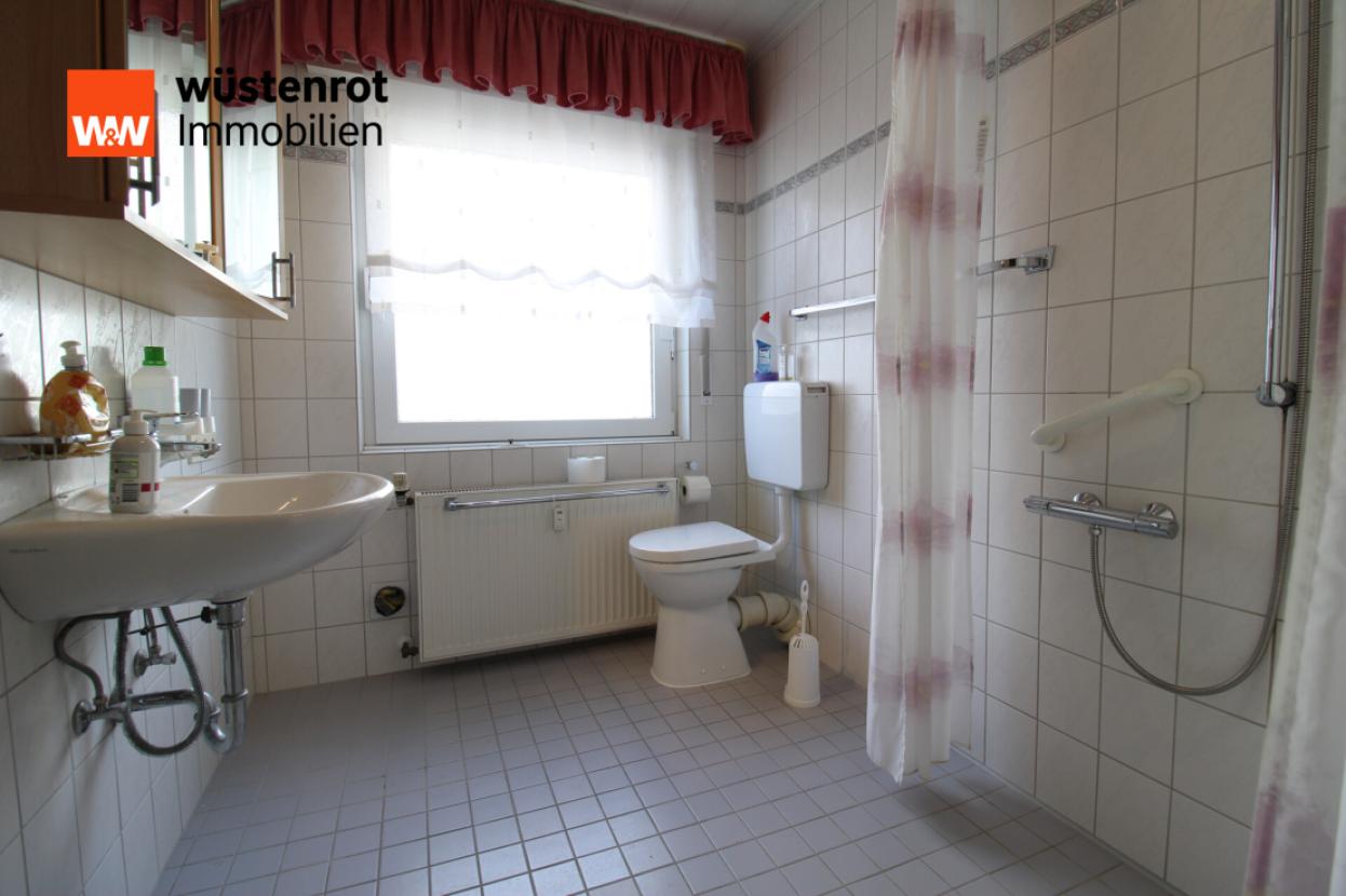 Badezimmer EG