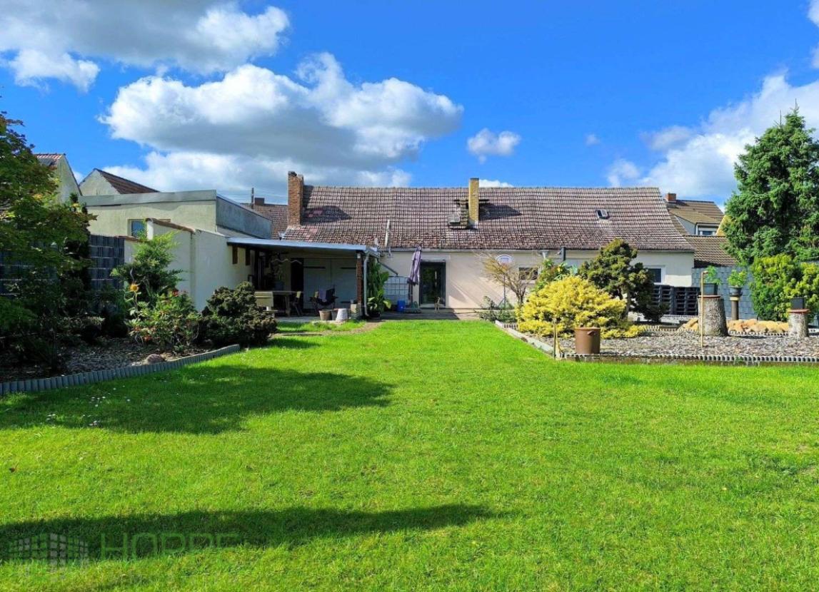 Nebengebäude Gartenansicht Bild 2