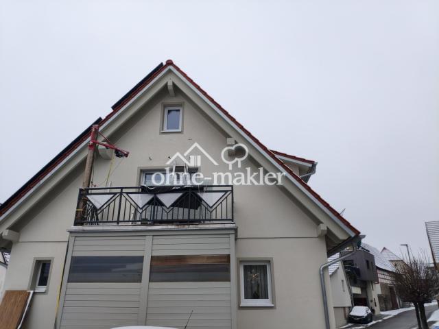 Balkon (Teilüberdachung folgt)