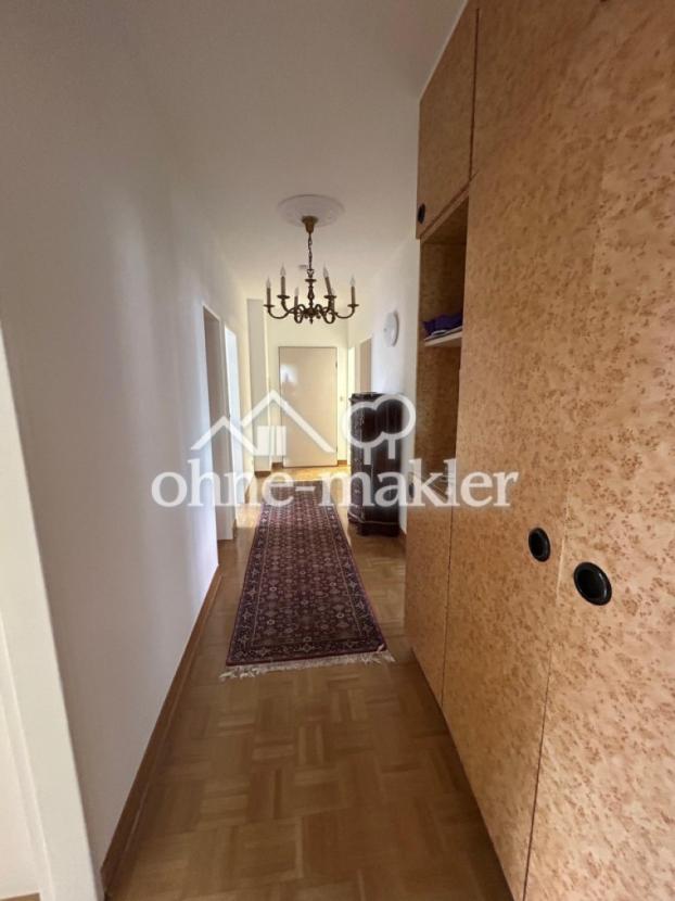 Grosszügiger Eingangsbereich