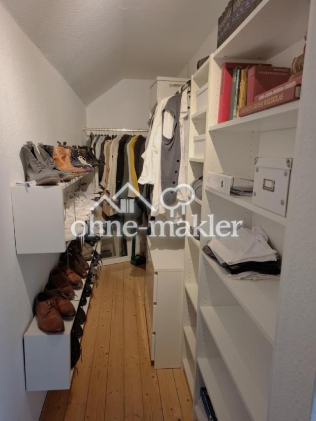 Begehbarer Kleiderschrank 