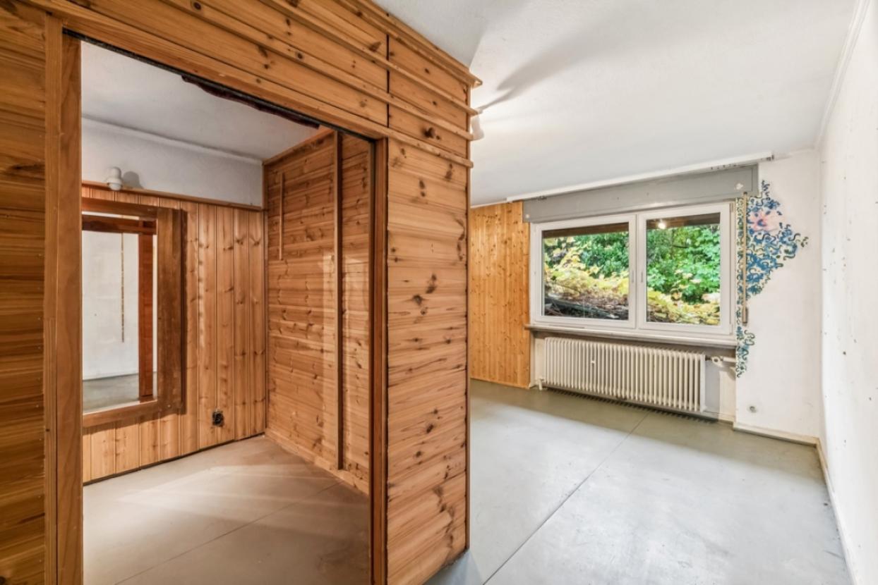 Schlafzimmer mit Ankleide