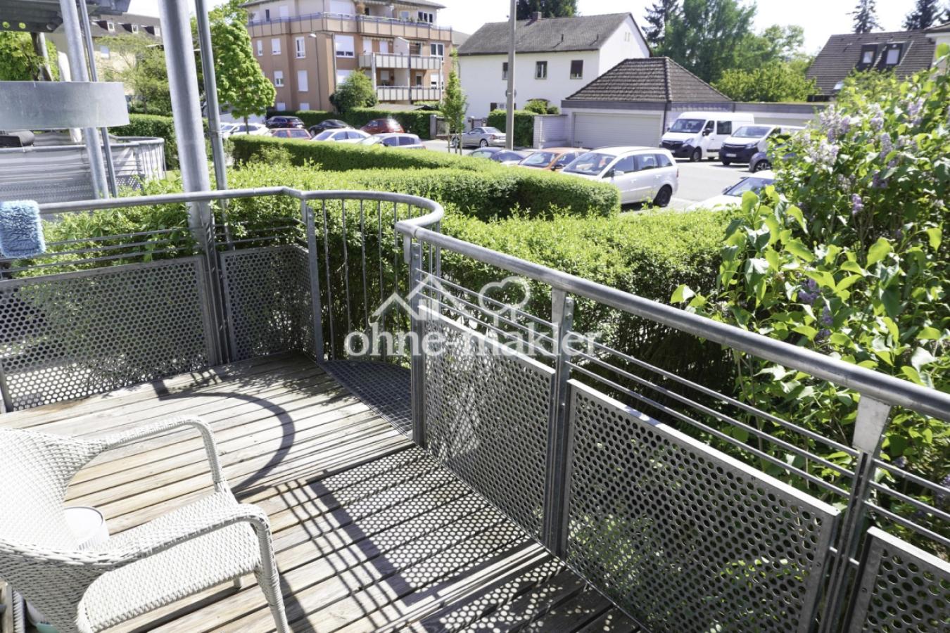 Großzügiger Balkon (ca. 3,5qm)