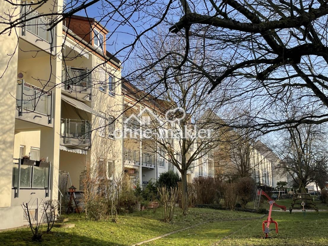 Gartenanlage und Spielplatz
