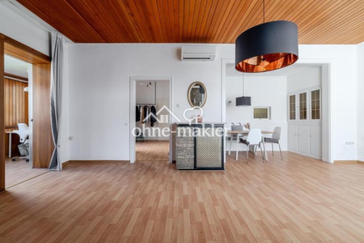 Wohn-Essbereich vor Renovierun