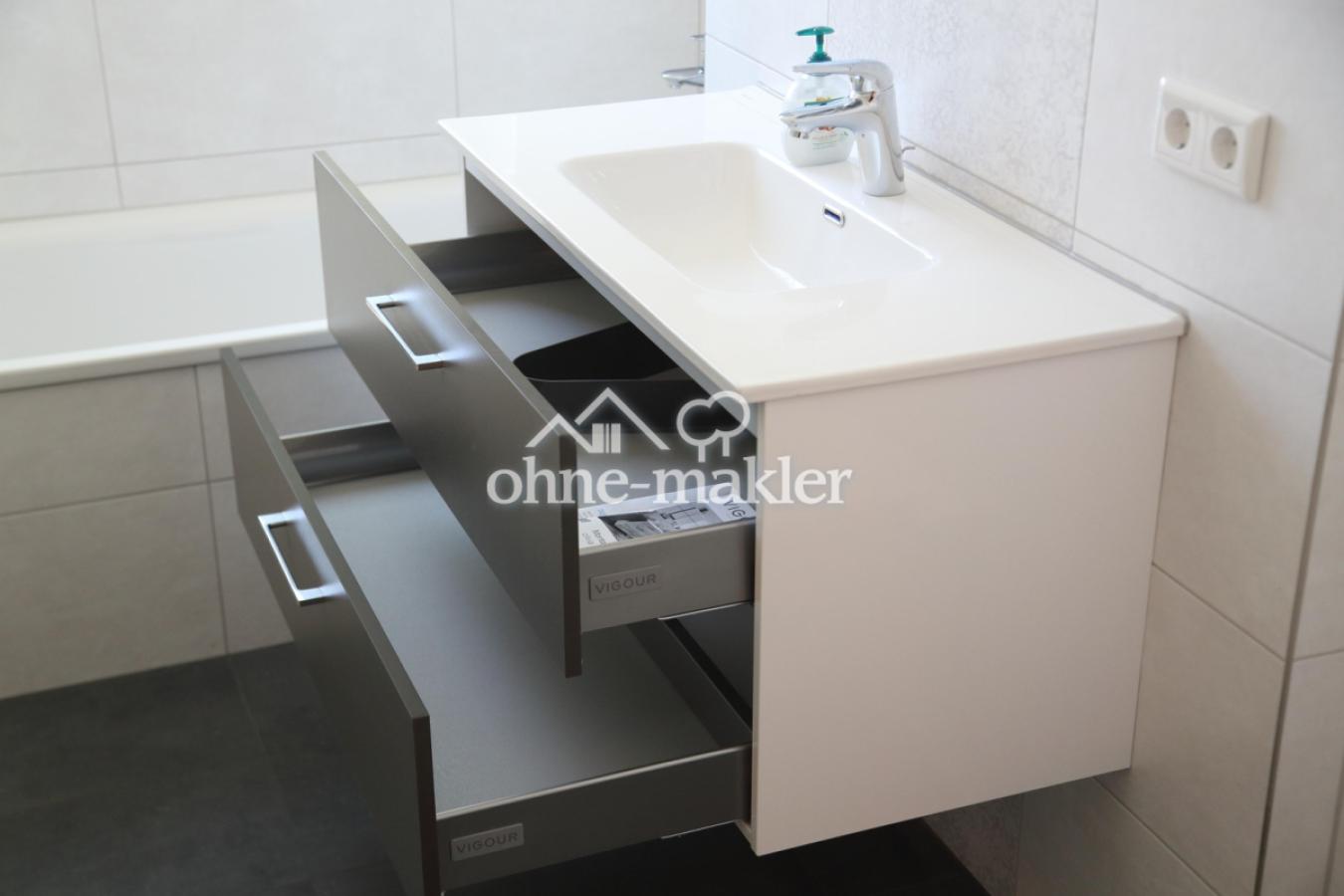 Bad - Waschb. mit Unterschrank